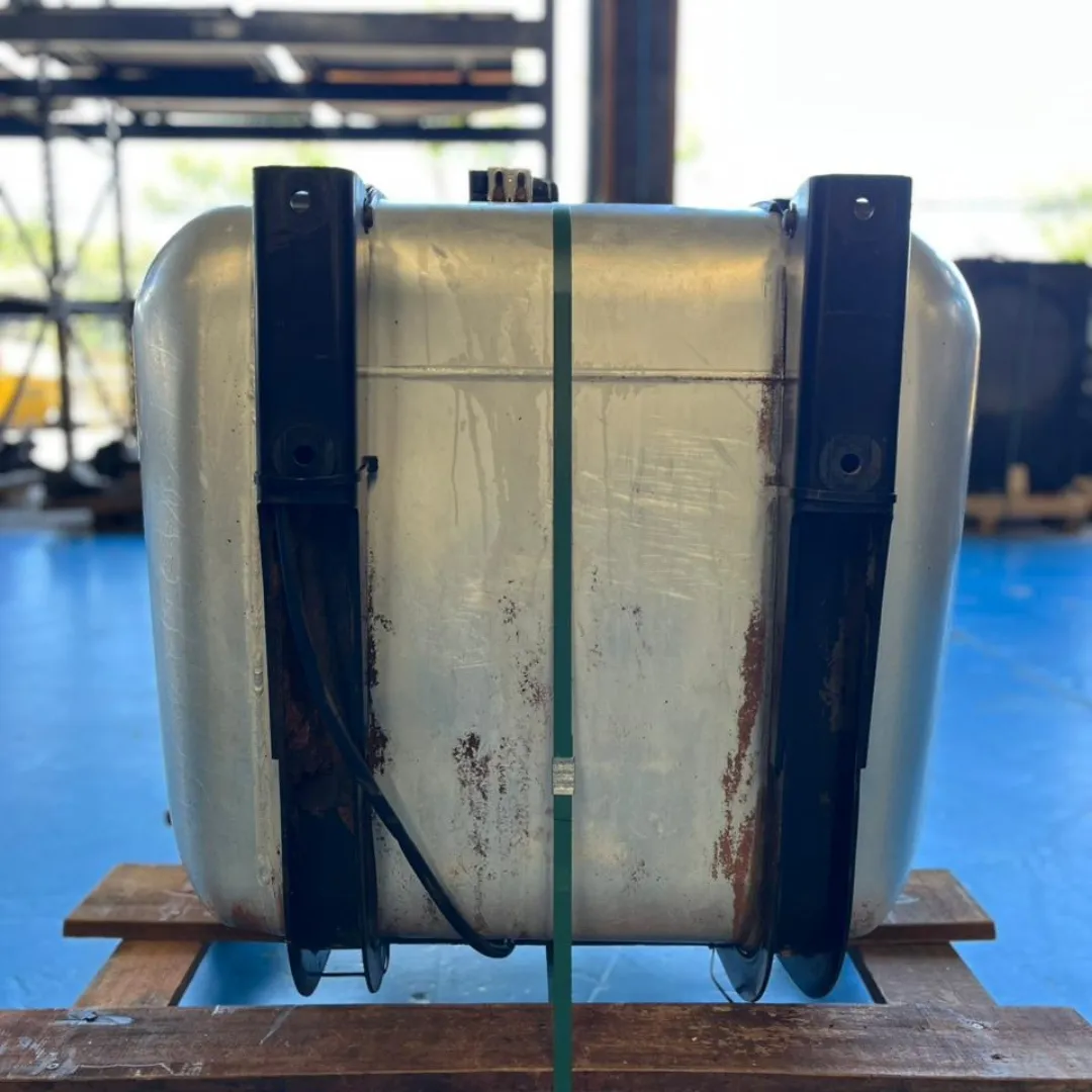 TANQUE COMBUSTIVEL 300 LTS MB ACTROS 2651 4