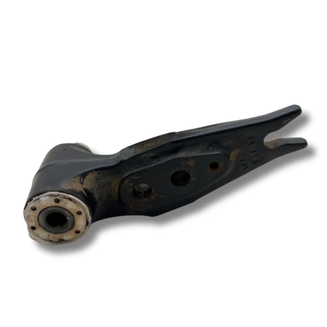 MANCAL FIXO CABINE C/BUCHA VOLVO VM 330
