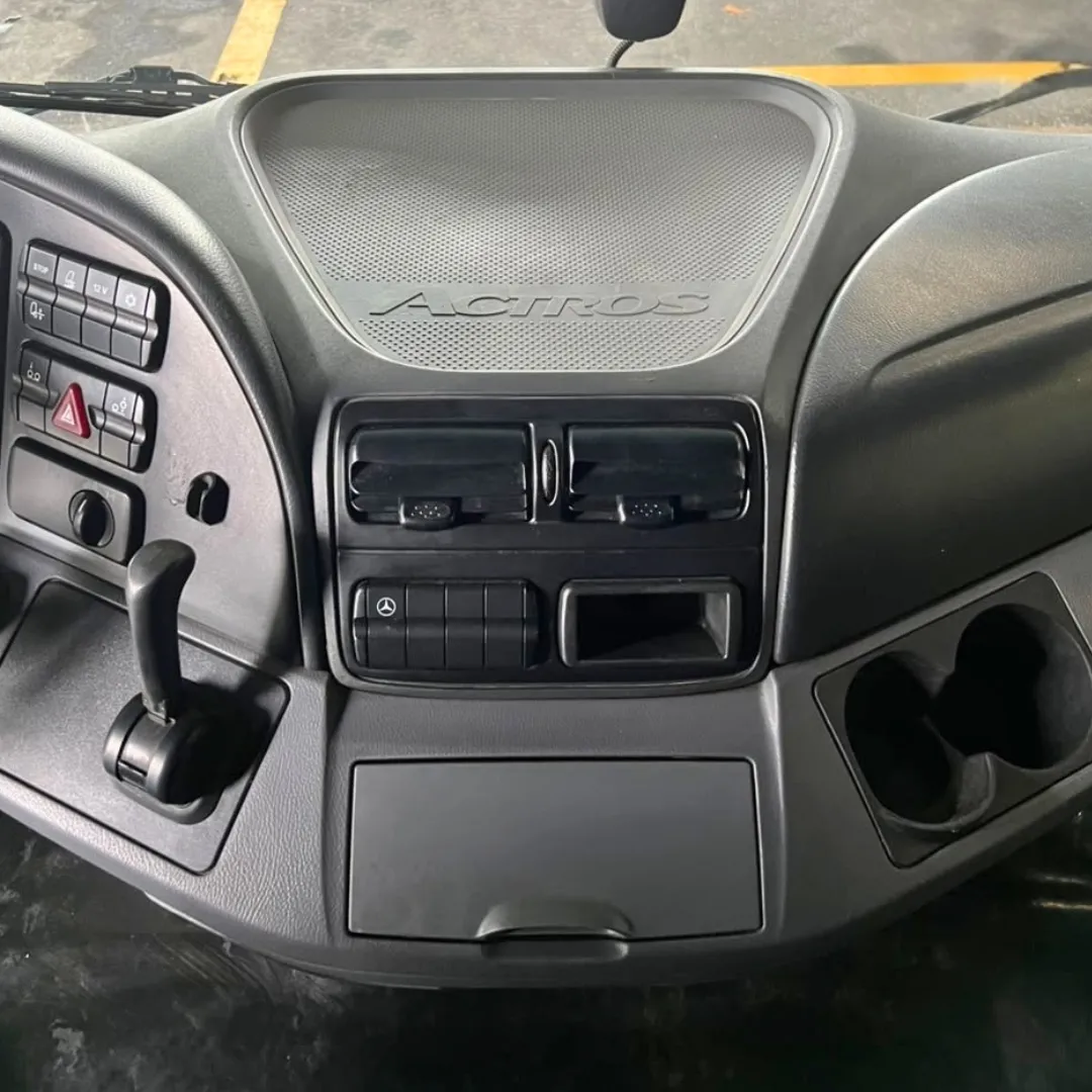 CABINE MB ACTROS 2546LS – ANO 2019 8