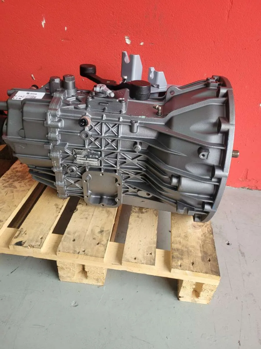 Câmbio  Eaton Eso 6106 4