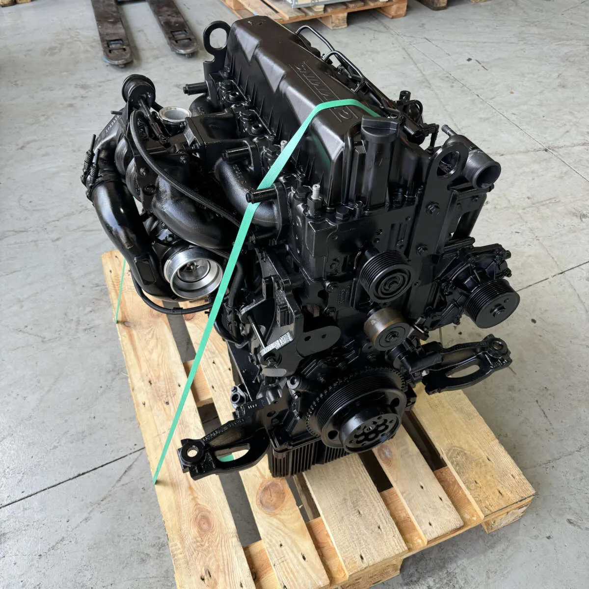 Motor Cummins ISF 3.8 NOVO completo 5