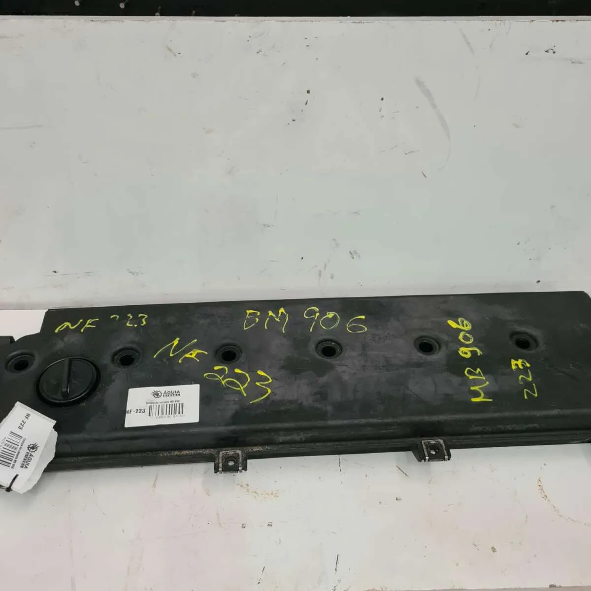 Tampa de válvula Motor MB OM 906 2