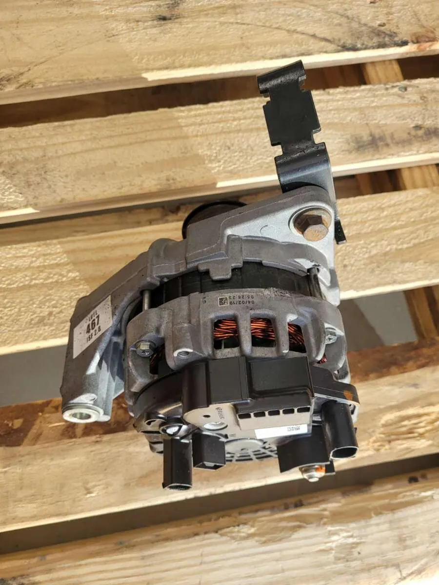 Alternador Motor Cummins ISF 2.8 4