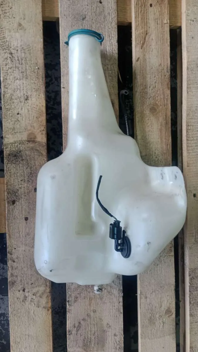 Reservatório água parabrisa Sprinter 416 1