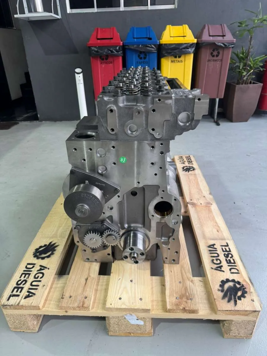 Motor Cummins ISC novo com cabeçote 5