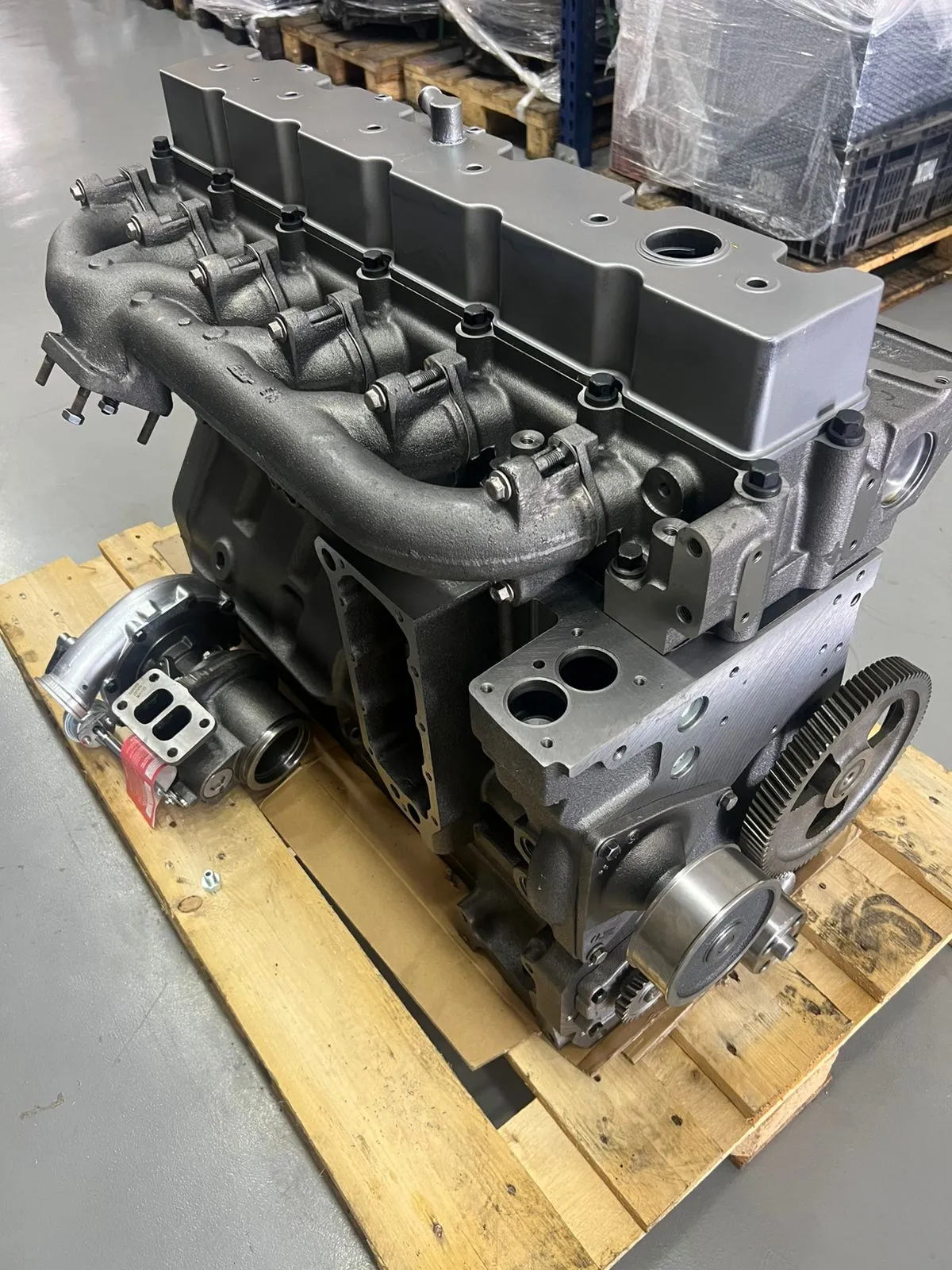 Motor Cummins 6CT parcial com cabeçote 5