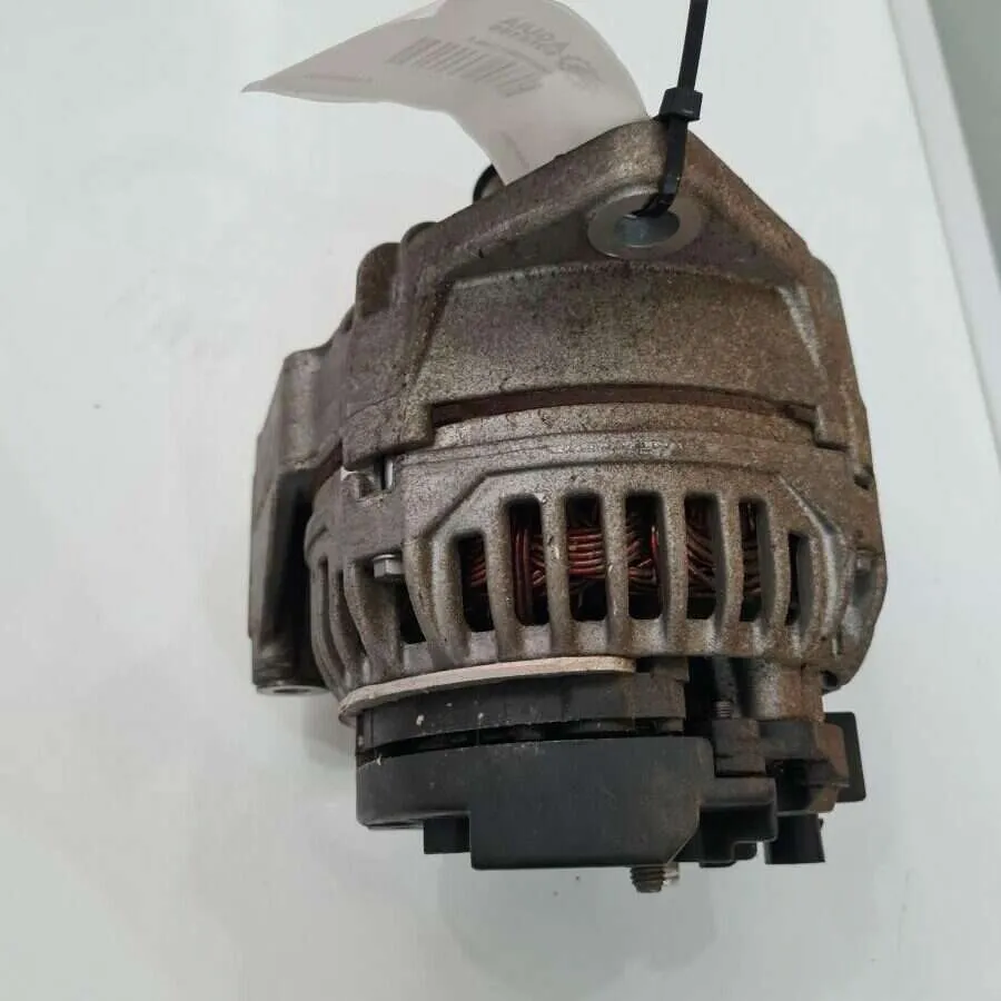 Alternador MAN D08 2