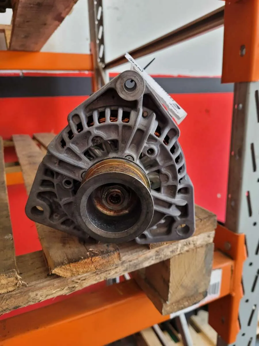 Alternador Motor MAN D08 6cc