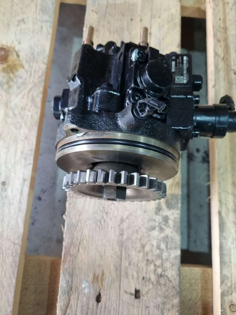 Bomba de alta Pressão ISF 2.8 2