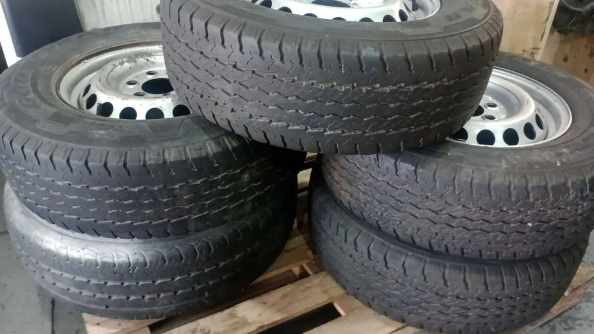 Pneus aro 16 225/65/16