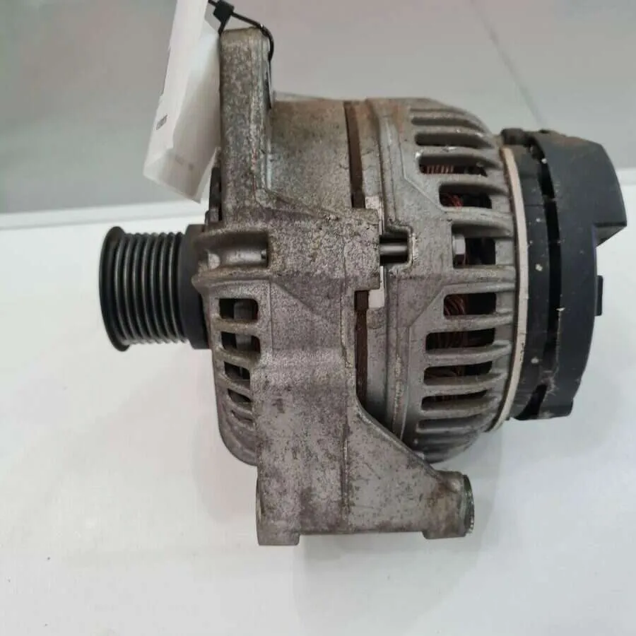 Alternador MAN D08 3