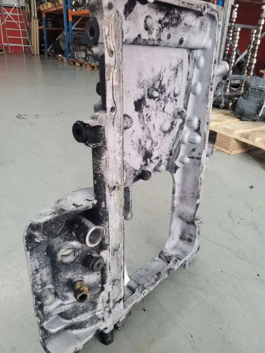 Semi Carter MAN D08 3