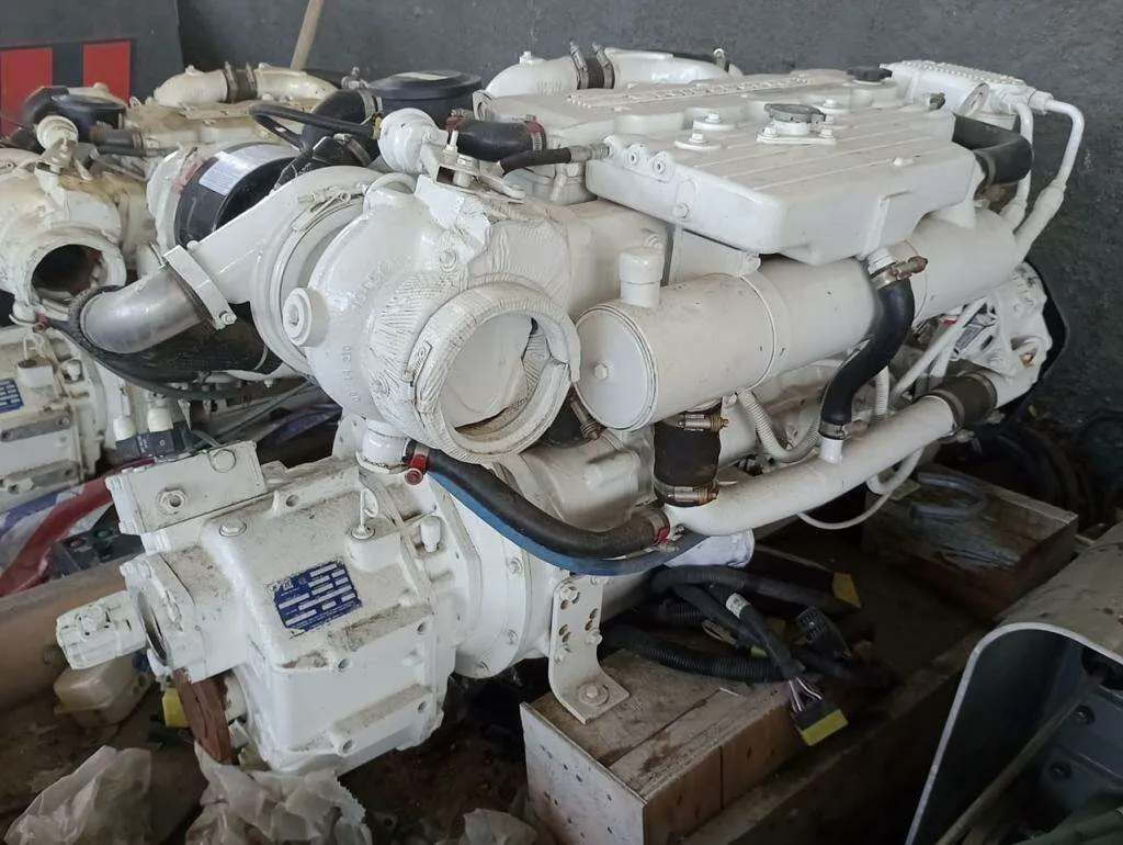 Motor Cummins QSB 5.9 BHP 425 NOVO 4