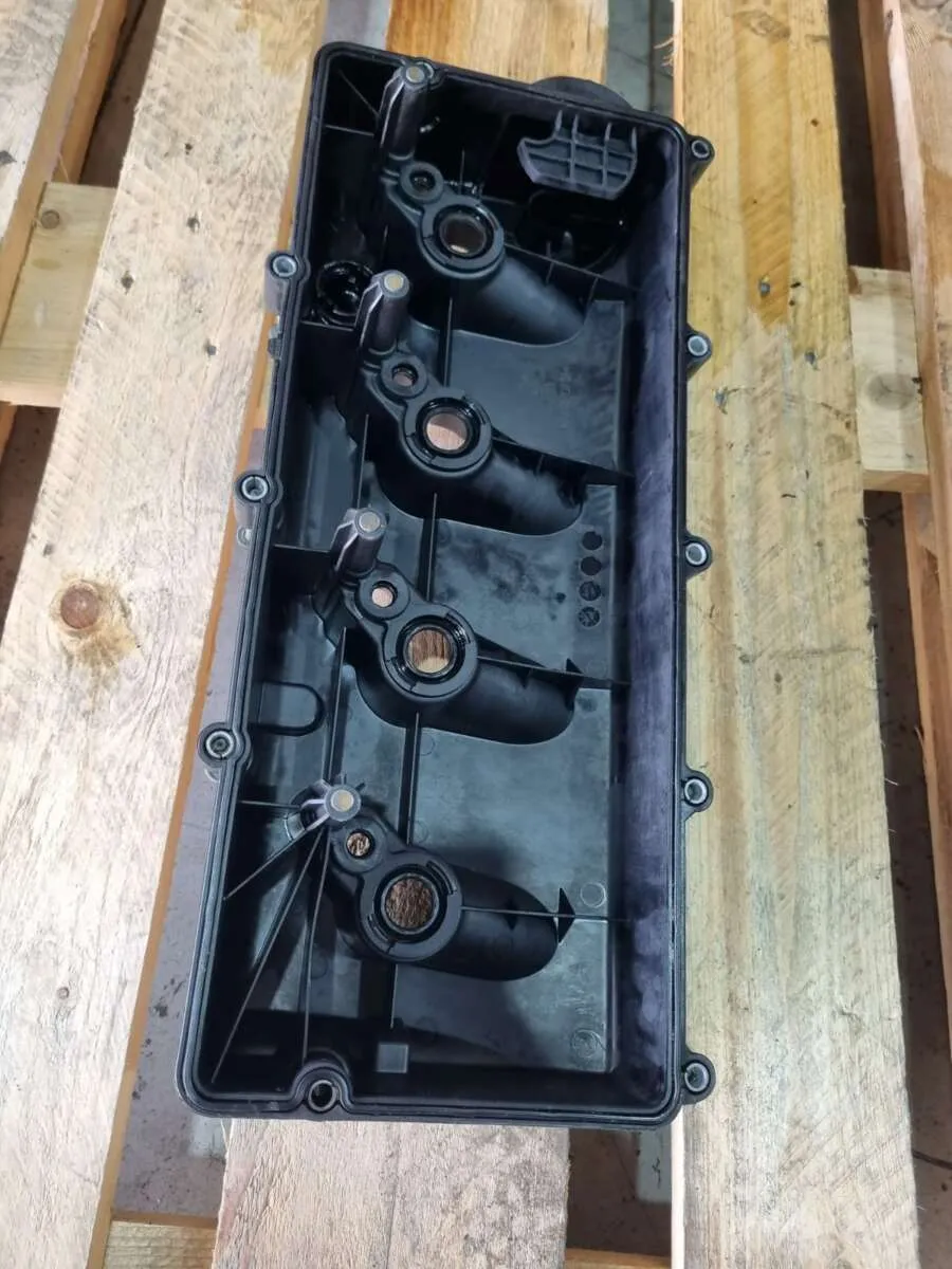 Tampa de válvula Cummins ISF 2.8 3