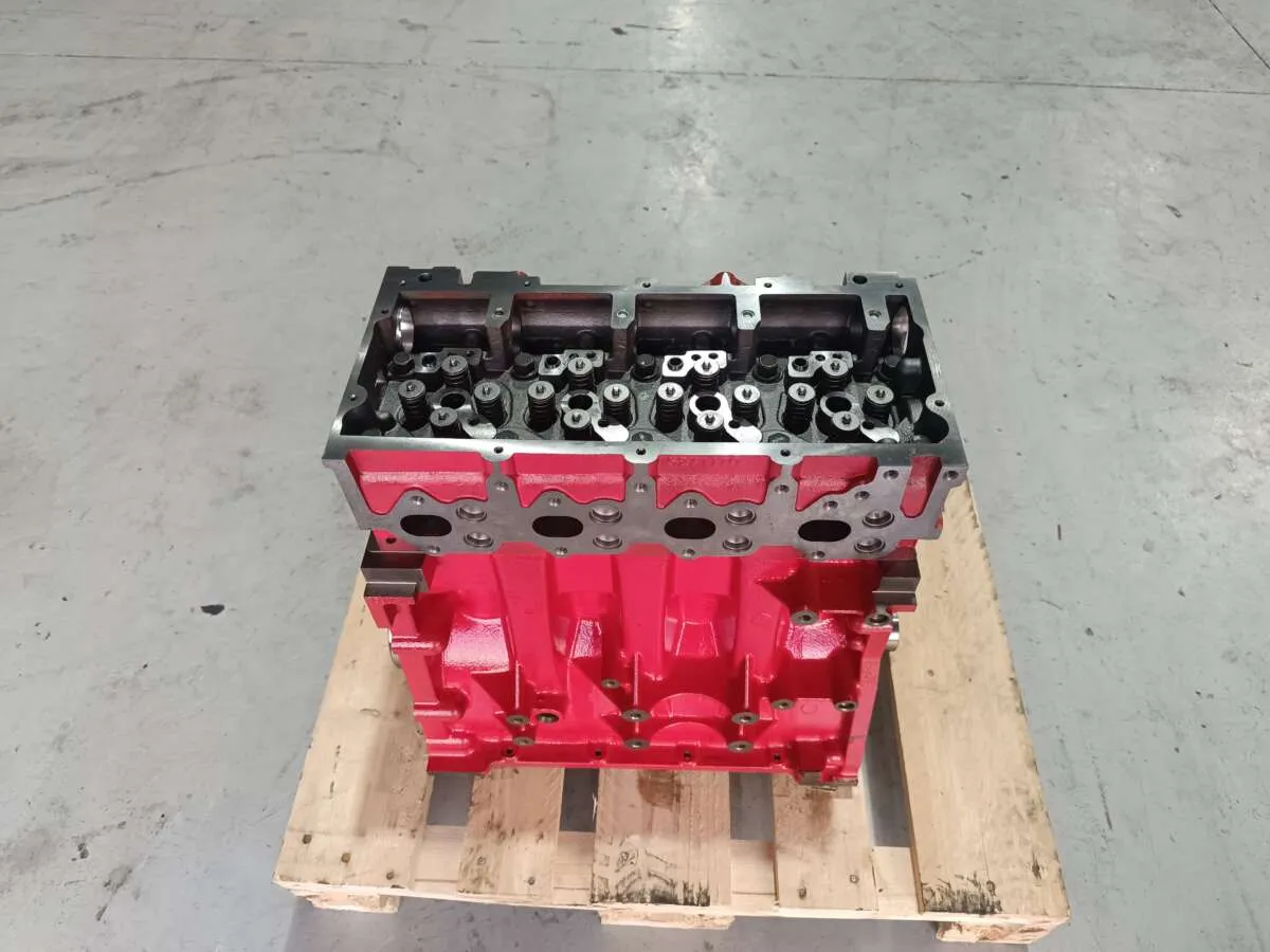 Motor Cummins ISF 2.8 novo com cabeçote 3