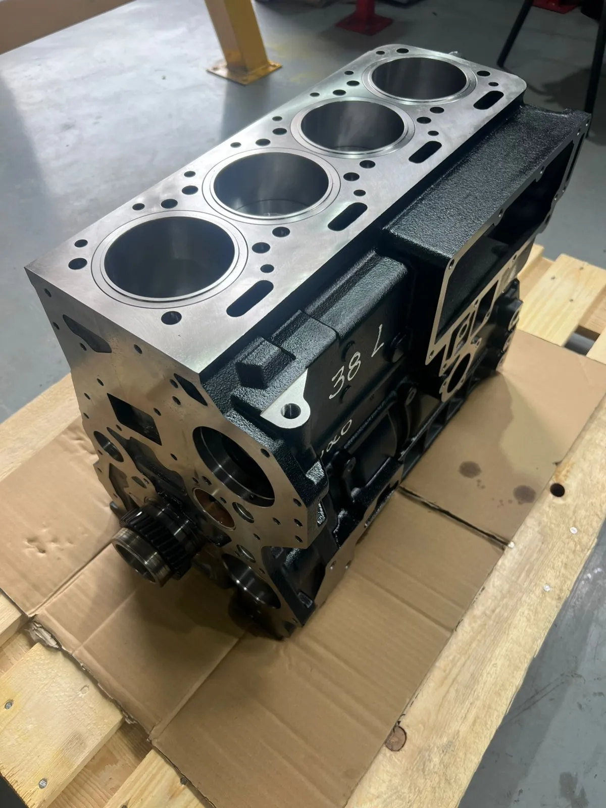 Motor MWM x-10 parcial