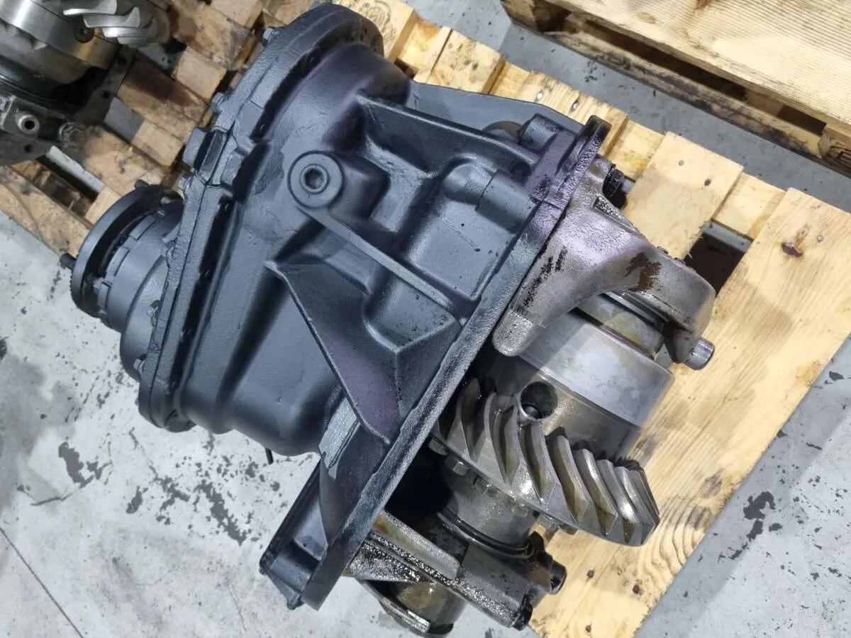 Miolo diferencial traçado dianteiro MB Axor 29×24 (Porquinho)