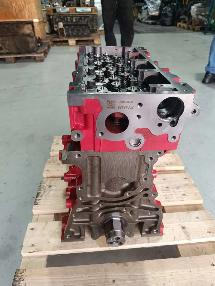 Motor Cummins ISF 2.8 novo com cabeçote 4