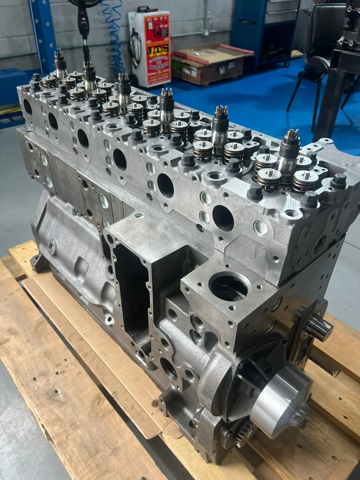 Motor Cummins ISL parcial com cabeçote 3