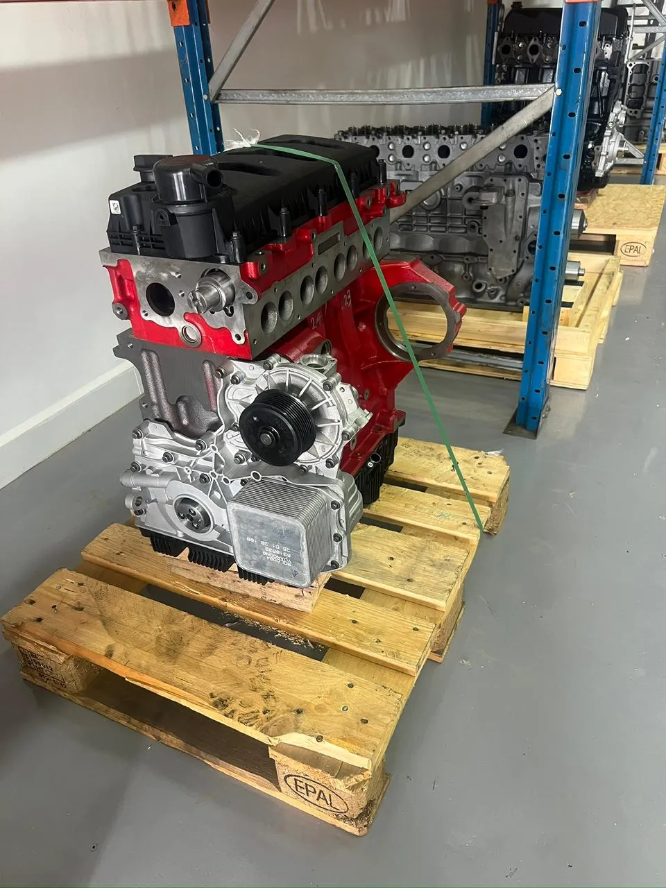 Motor Cummins ISF 2.8 novo com cabeçote 3