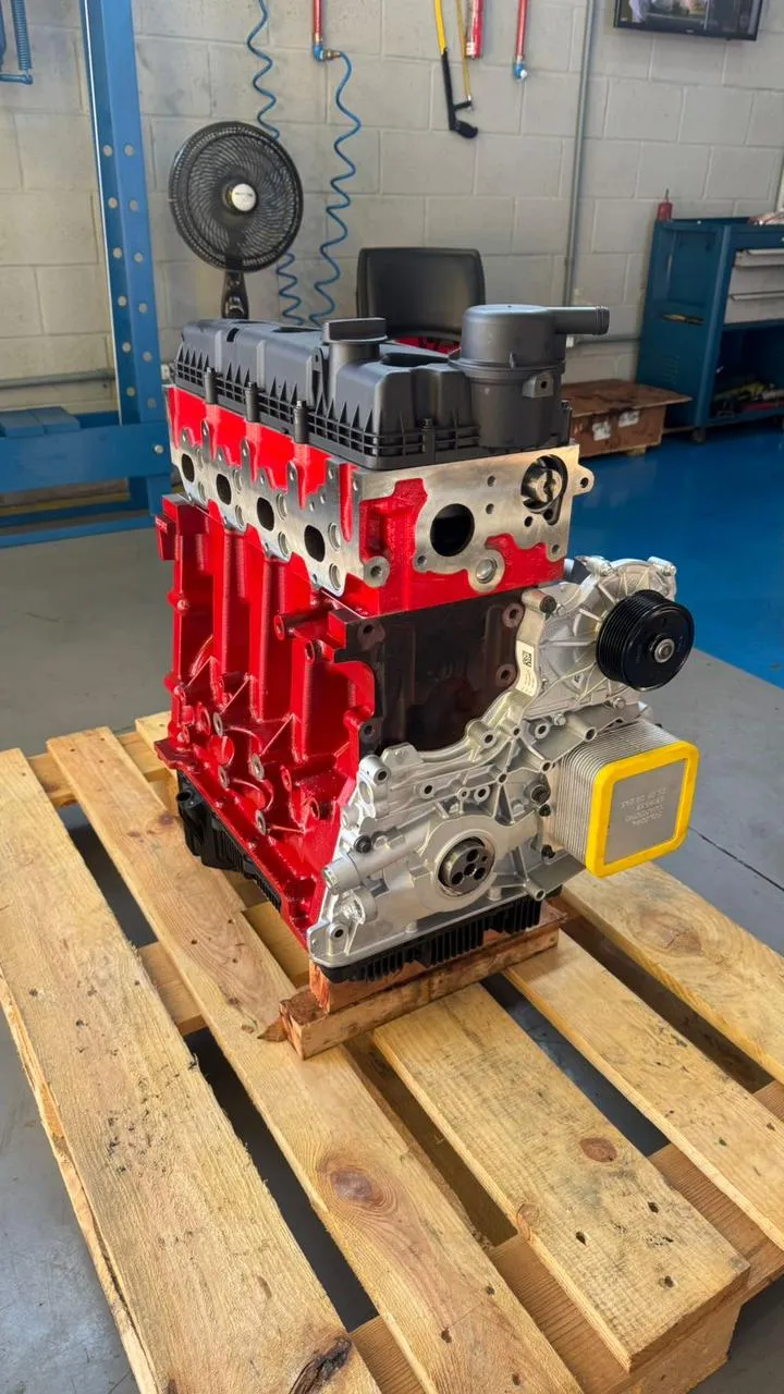 Motor Cummins ISF 2.8 novo com cabeçote 2