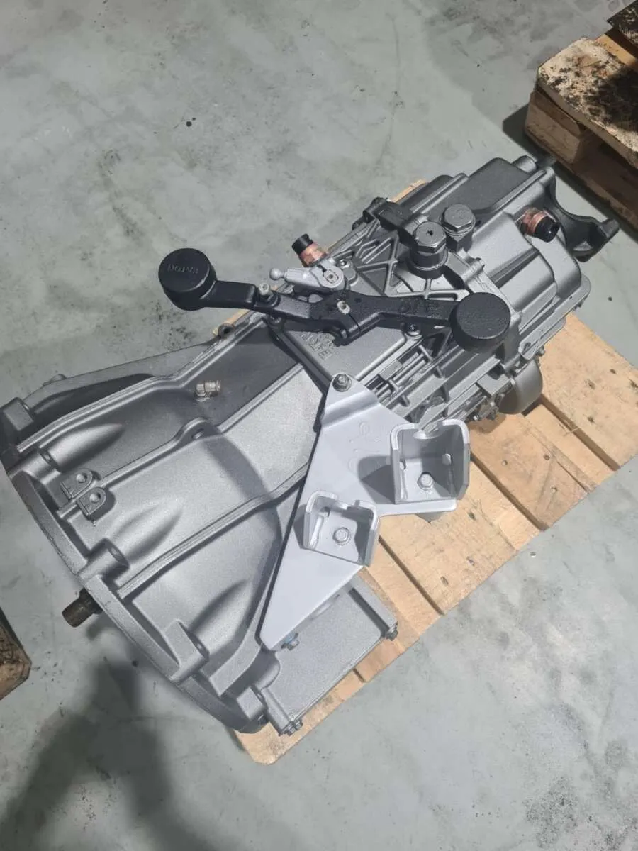 Câmbio  Eaton Eso 6106 3