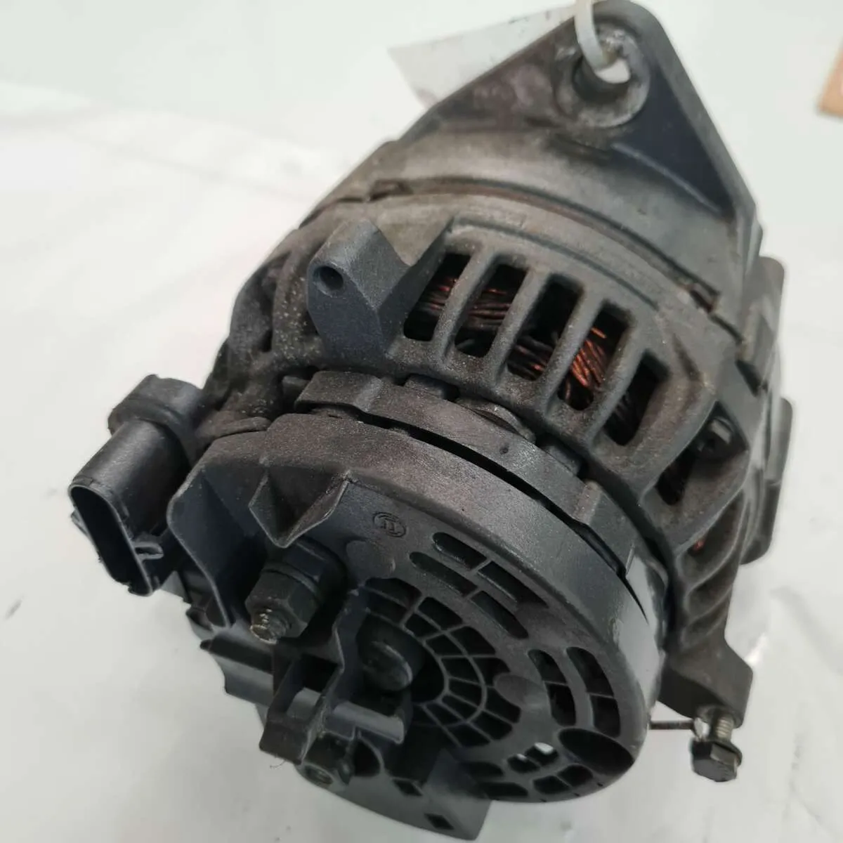 Alternador para motor MWM X-12 4cc ou 6cc e outros 5