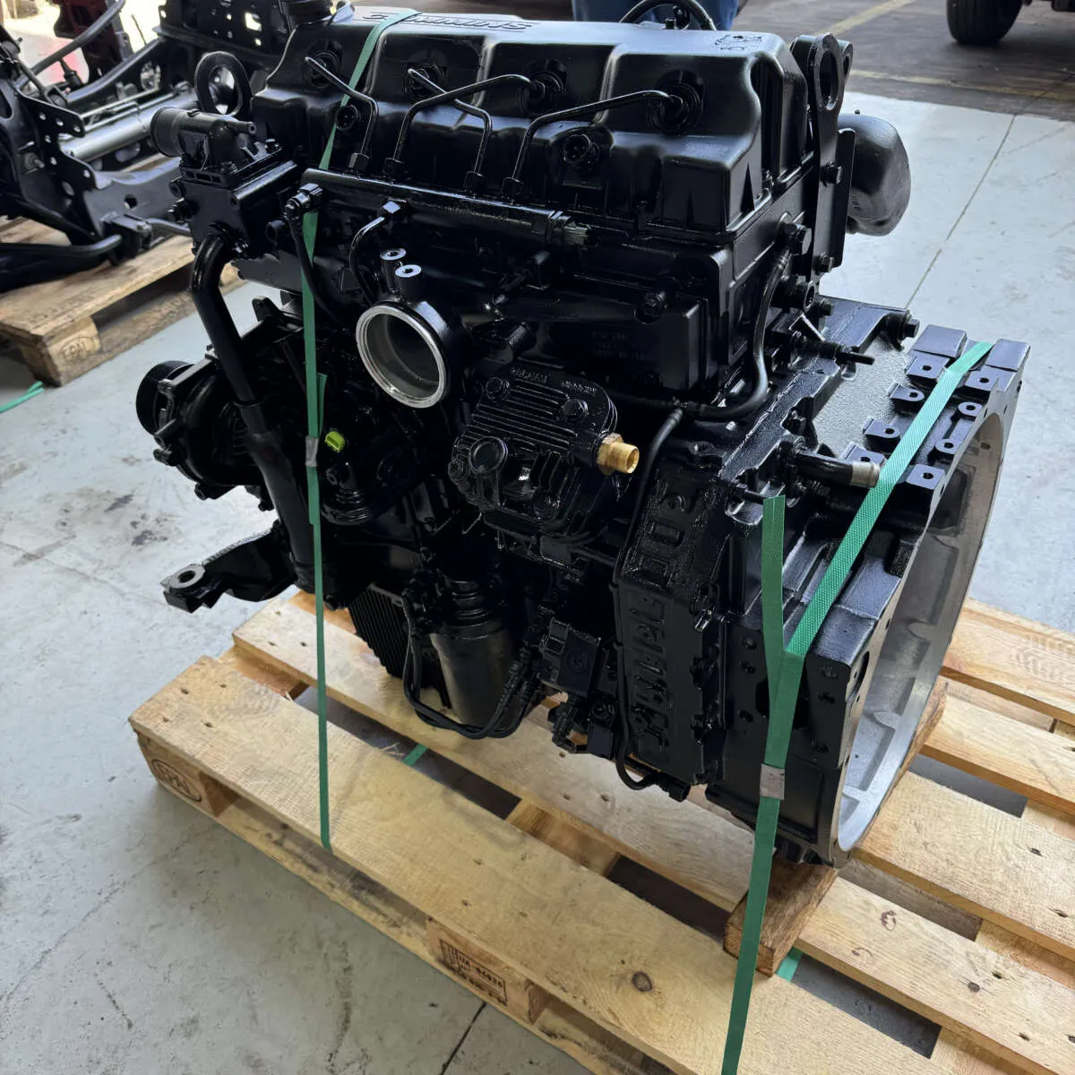 Motor Cummins ISF 3.8 NOVO completo 4