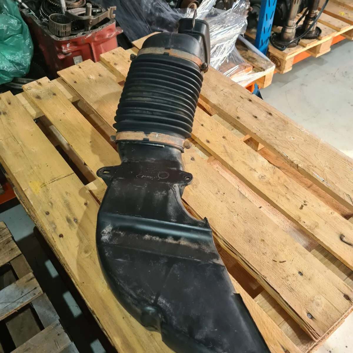 Duto de Ar Ford Cargo