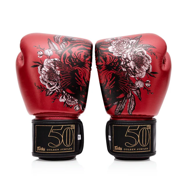 Fairtex "Golden Jubilee" Boxing Gloves - Imagen 2