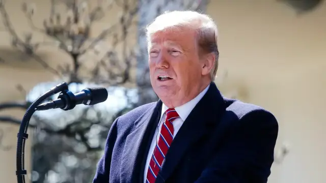 Mueller report confirms Trump lobbied top intel officials to refute Russia stories
