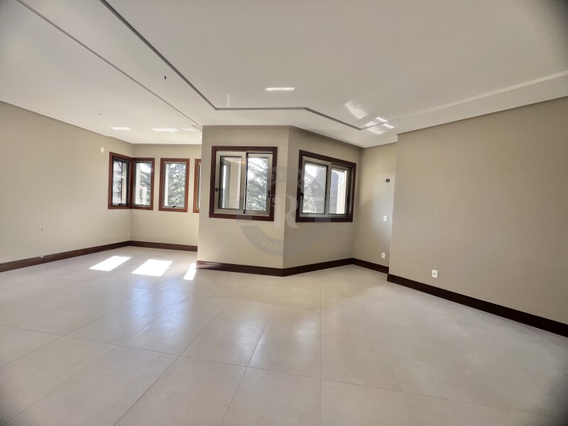 2 - Apartamento De 3 Dormitórios Em Gramado em gramadoCENTRO