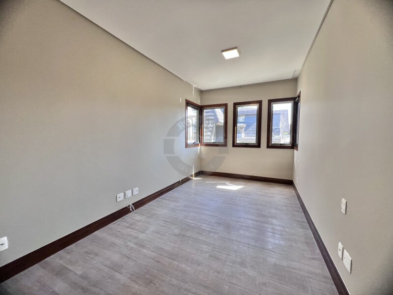 Foto 9 - Apartamento De 3 Dormitórios Em Gramado em Gramado, bairro CENTRO