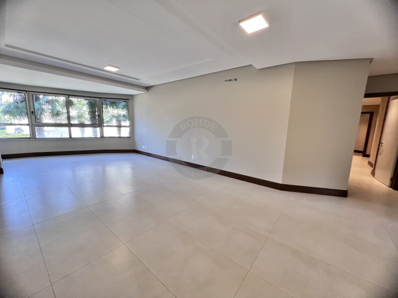 3 - Apartamento De 3 Dormitórios Em Gramado em gramadoCENTRO