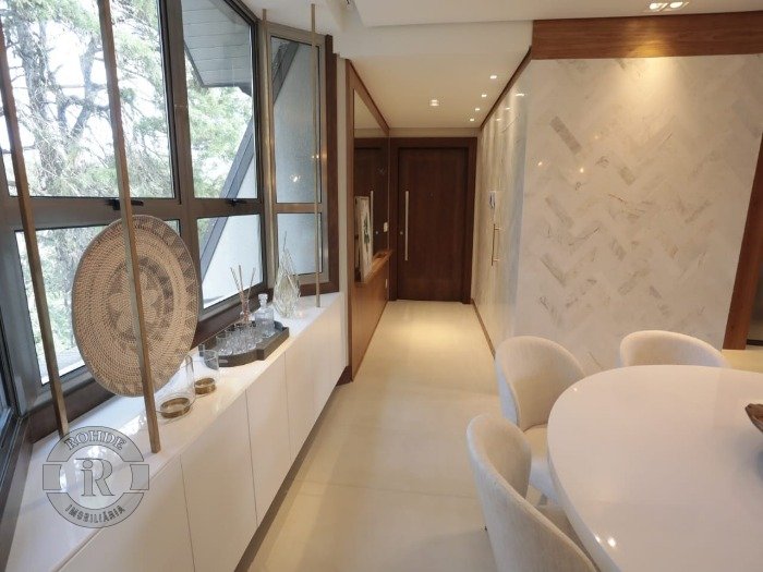 Foto 10 - Apartamento De 4 Dormitórios Em Gramado em Gramado, bairro CENTRO