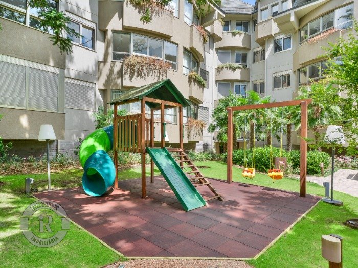 4 - Apartamento De 4 Dormitórios Em Gramado em gramadoCENTRO