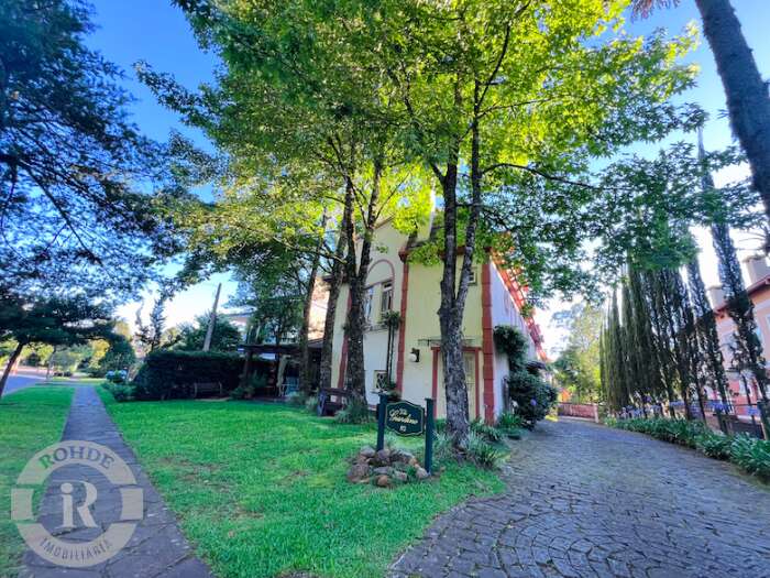 4 - Casa De 4 Dormitórios Em Canela em canelaLaje de Pedra