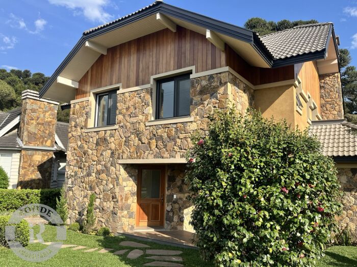 2 - Casa De 4 Dormitórios Em Canela em canelaLaje de Pedra