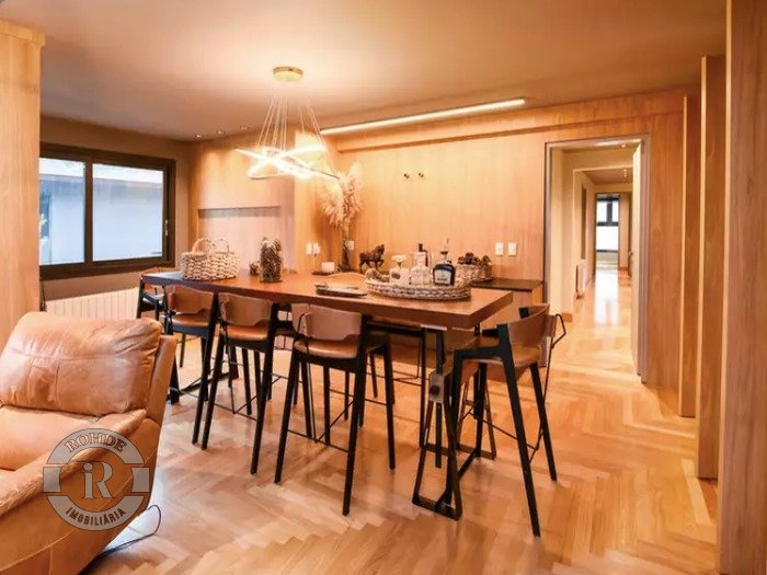Foto 10 - Apartamento De 4 Dormitórios Em Gramado em Gramado, bairro Planalto