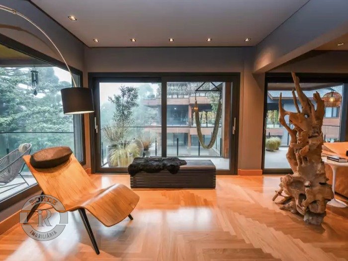 Foto 8 - Apartamento De 4 Dormitórios Em Gramado em Gramado, bairro Planalto