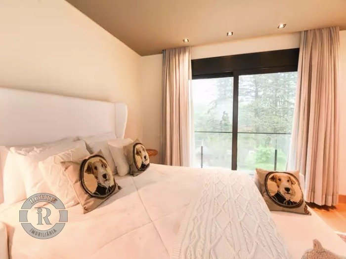 Foto 21 - Apartamento De 4 Dormitórios Em Gramado em Gramado, bairro Planalto