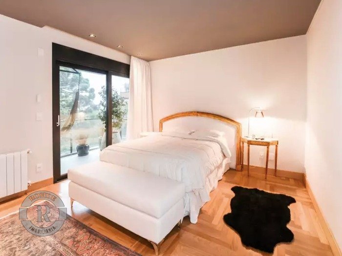 Foto 16 - Apartamento De 4 Dormitórios Em Gramado em Gramado, bairro Planalto