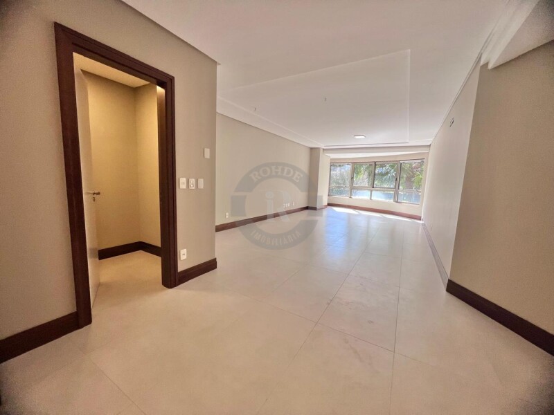 3 - Apartamento De 3 Dormitórios Em Gramado em gramadoCENTRO