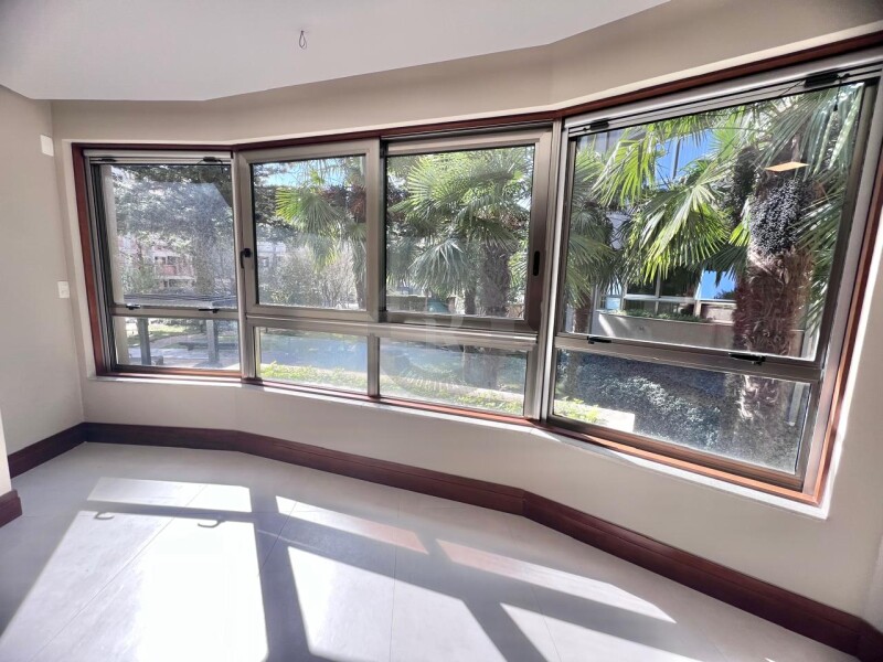 2 - Apartamento De 3 Dormitórios Em Gramado em gramadoCENTRO
