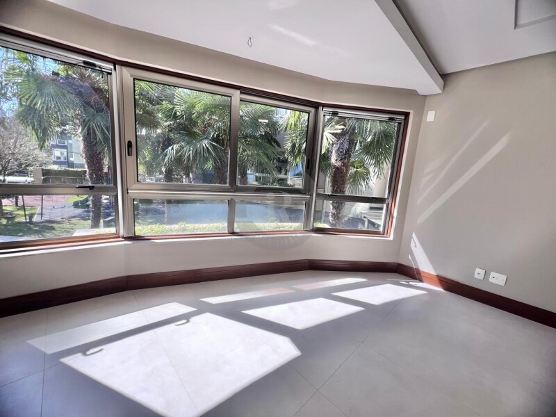 4 - Apartamento De 3 Dormitórios Em Gramado em gramadoCENTRO