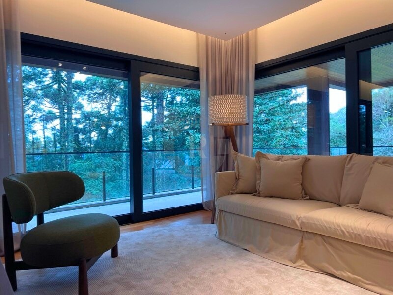 Foto 6 - Apartamento De 4 Dormitórios Em Gramado em Gramado, bairro Planalto