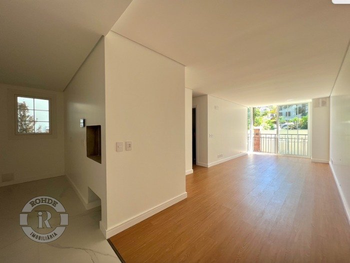 3 - Apartamento De 2 Dormitórios Em Gramado em gramadoCENTRO