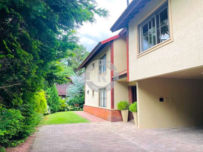 3 - Apartamento De 2 Dormitórios Em Canela em canelaLaje de Pedra