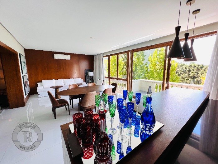 Foto 9 - Apartamento De 4 Dormitórios Em Gramado em Gramado, bairro Bela Vista