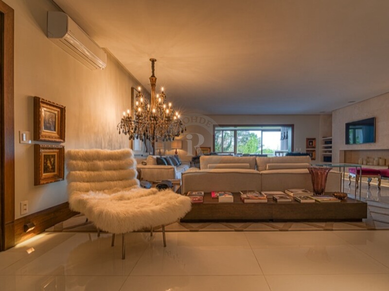 4 - Apartamento De 4 Dormitórios Em Gramado em gramadoBela Vista